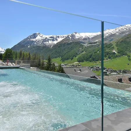 Alpen Bivio Hotel 4*